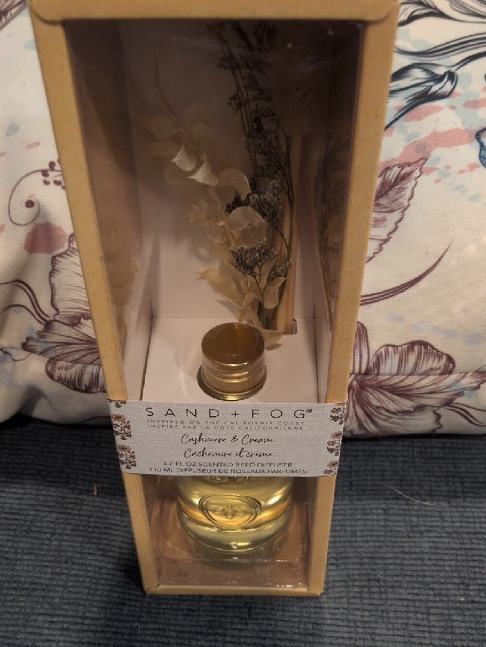 Sand + Fog Cashmere & Cream Scented Reed Diffuser - Picture 3 of 3